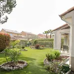 New ! Villa With Parking Swimming Pools Garden And Ac - Benakey