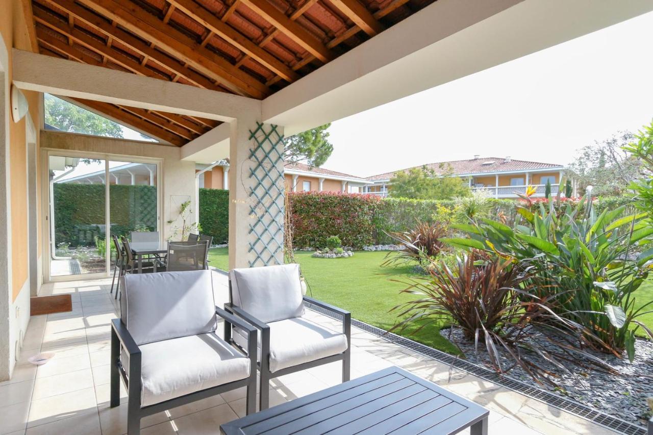 Villa New ! With Parking Swimming Pools Garden And Ac - Benakey *