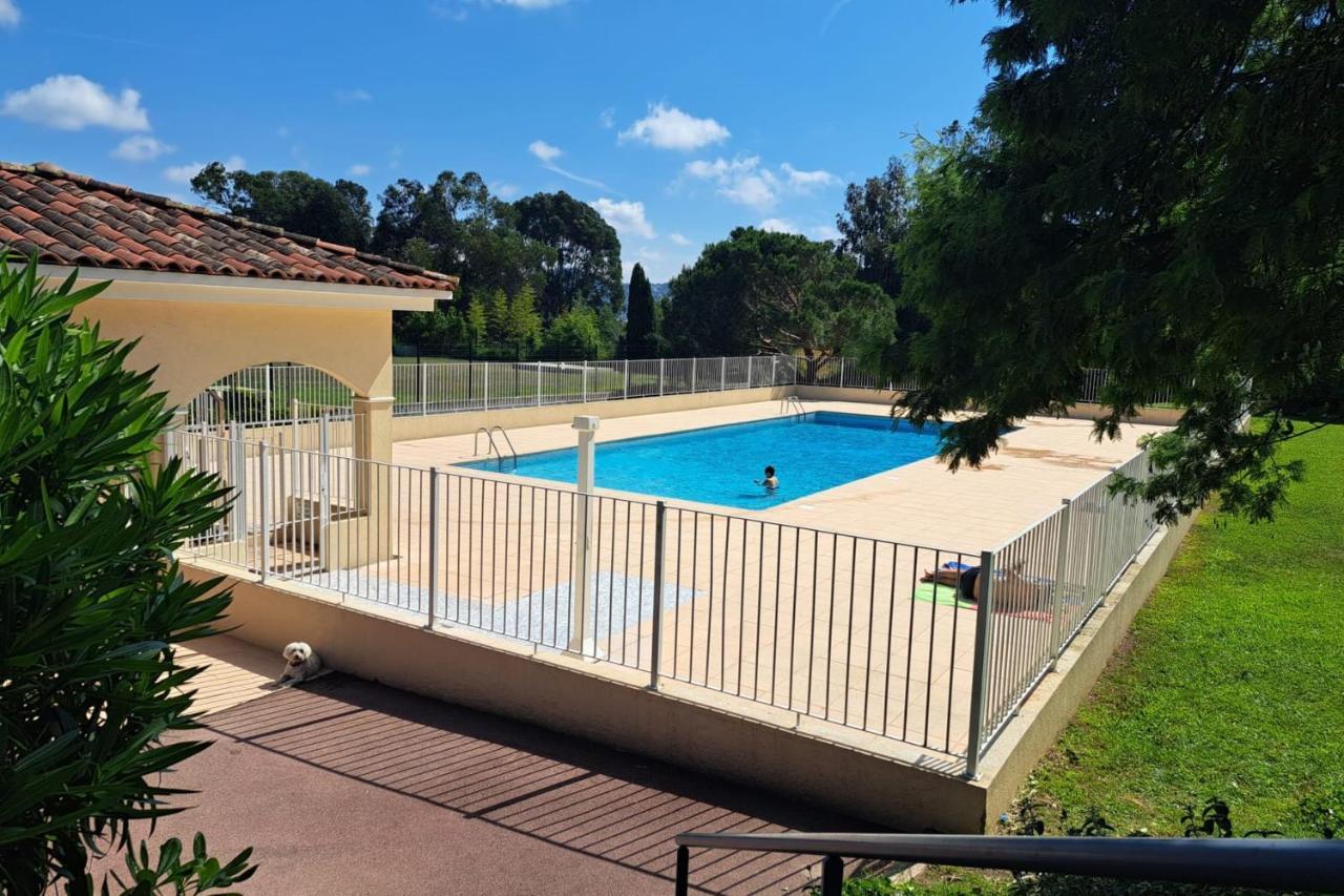 New ! With Parking Swimming Pools Garden And Ac - Benakey *
