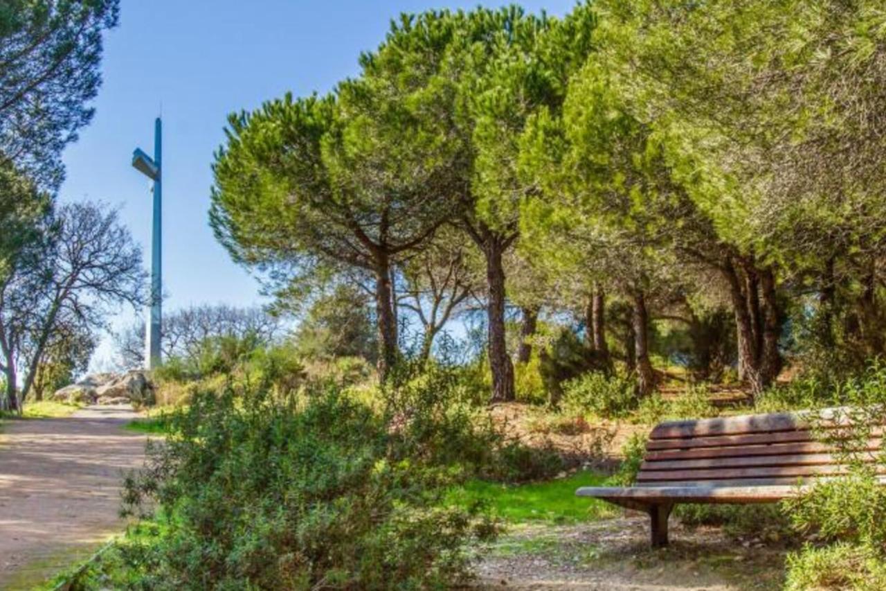 New ! With Parking Swimming Pools Garden And Ac - Benakey Villa *